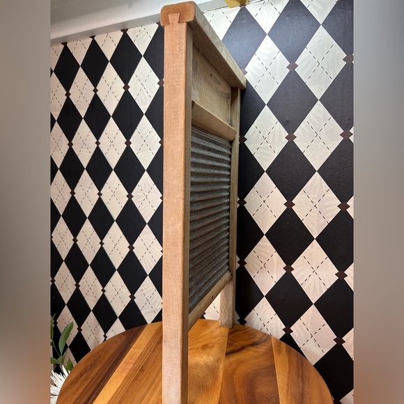 Vintage National Washboard Co. No. 28 | Rustic Farmhouse Laundry Room Wall Decor - Picture 4 of 4